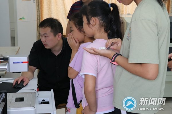 796c9d1c42f94161859f5a73c2fa65f6.jpg 提升广大教职工的获得感和幸福感