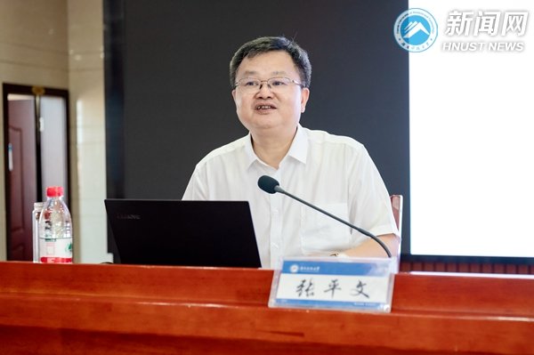 a15454687e044c3ca75c25cc22664e2d.jpg 因此在数学学科的实践与探索过程中