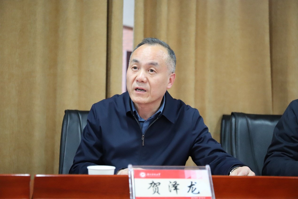 表彰先进典型